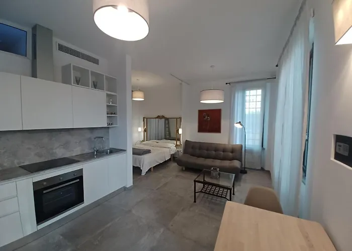 Apartment Appia - Loft Con Giardino